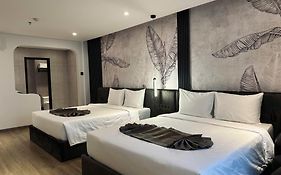 Lion 17 Hotel